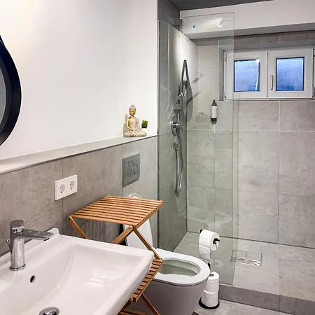 Casa Katalina Filderstadt, Fuer Familien Und Geschaeftsreisen, Super Ausgestattet, Mit Pkw Stellplatz * Filderstadt